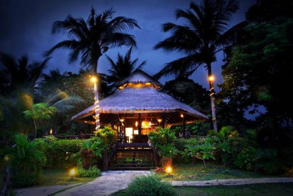 Banraya Resort And Spa Ko Racha Yai Екстериор снимка