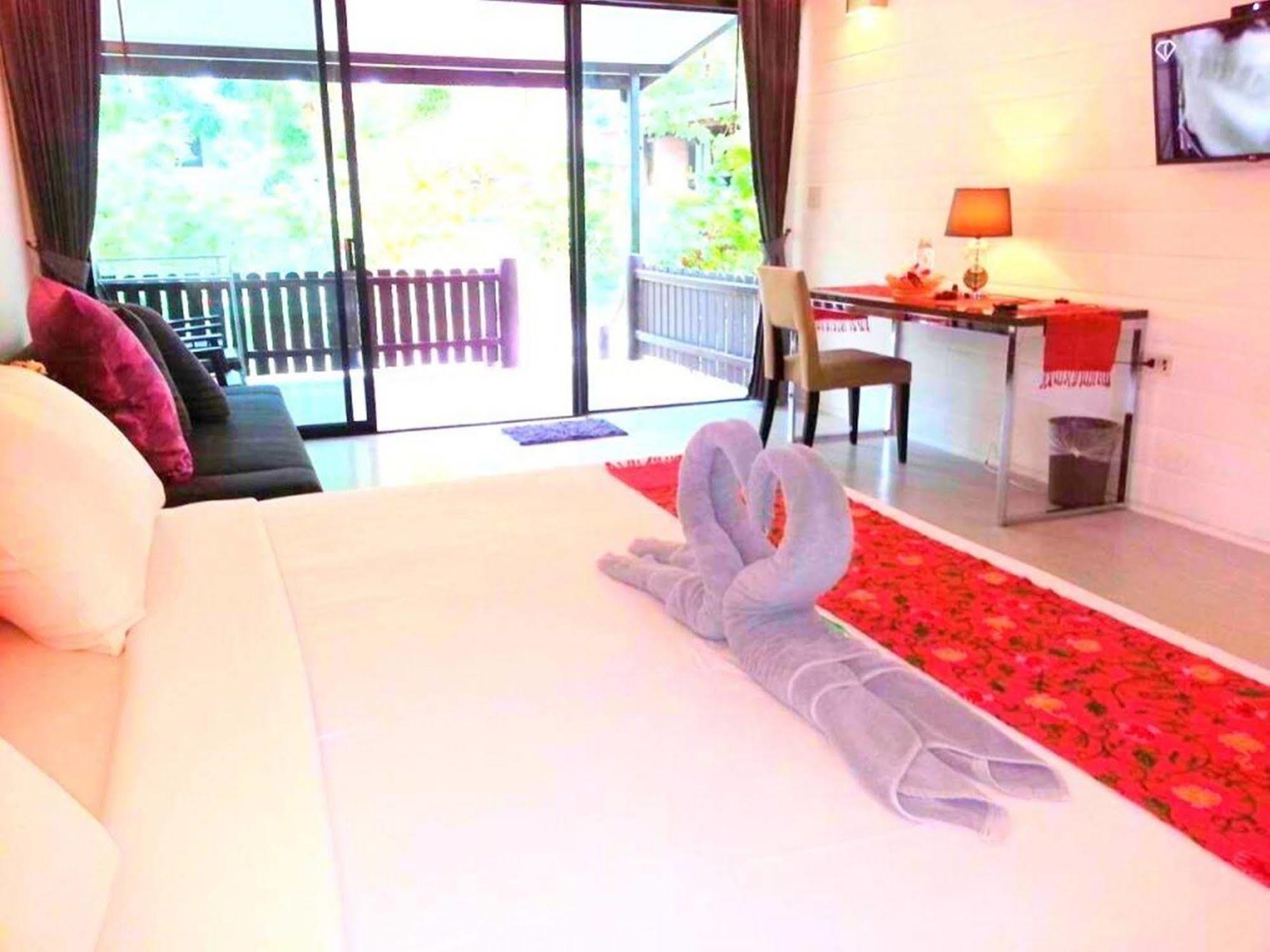 Banraya Resort And Spa Ko Racha Yai Екстериор снимка