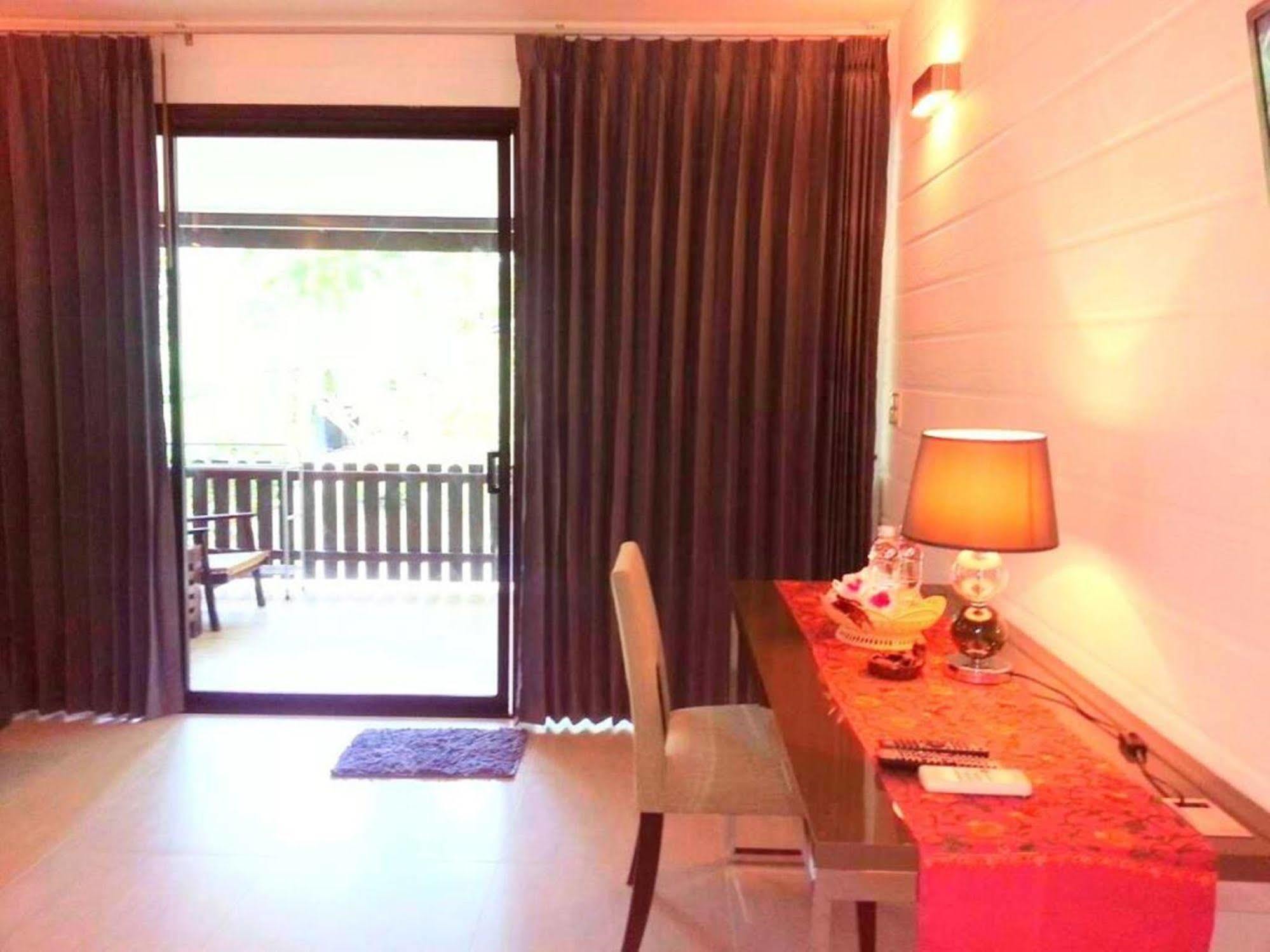 Banraya Resort And Spa Ko Racha Yai Екстериор снимка